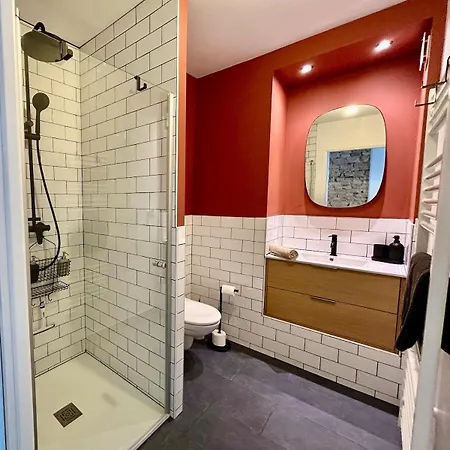 La Reine Du Faubourg Διαμέρισμα *