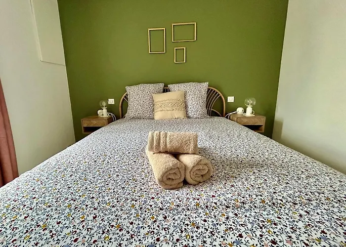 La Reine Du Faubourg * Dijon